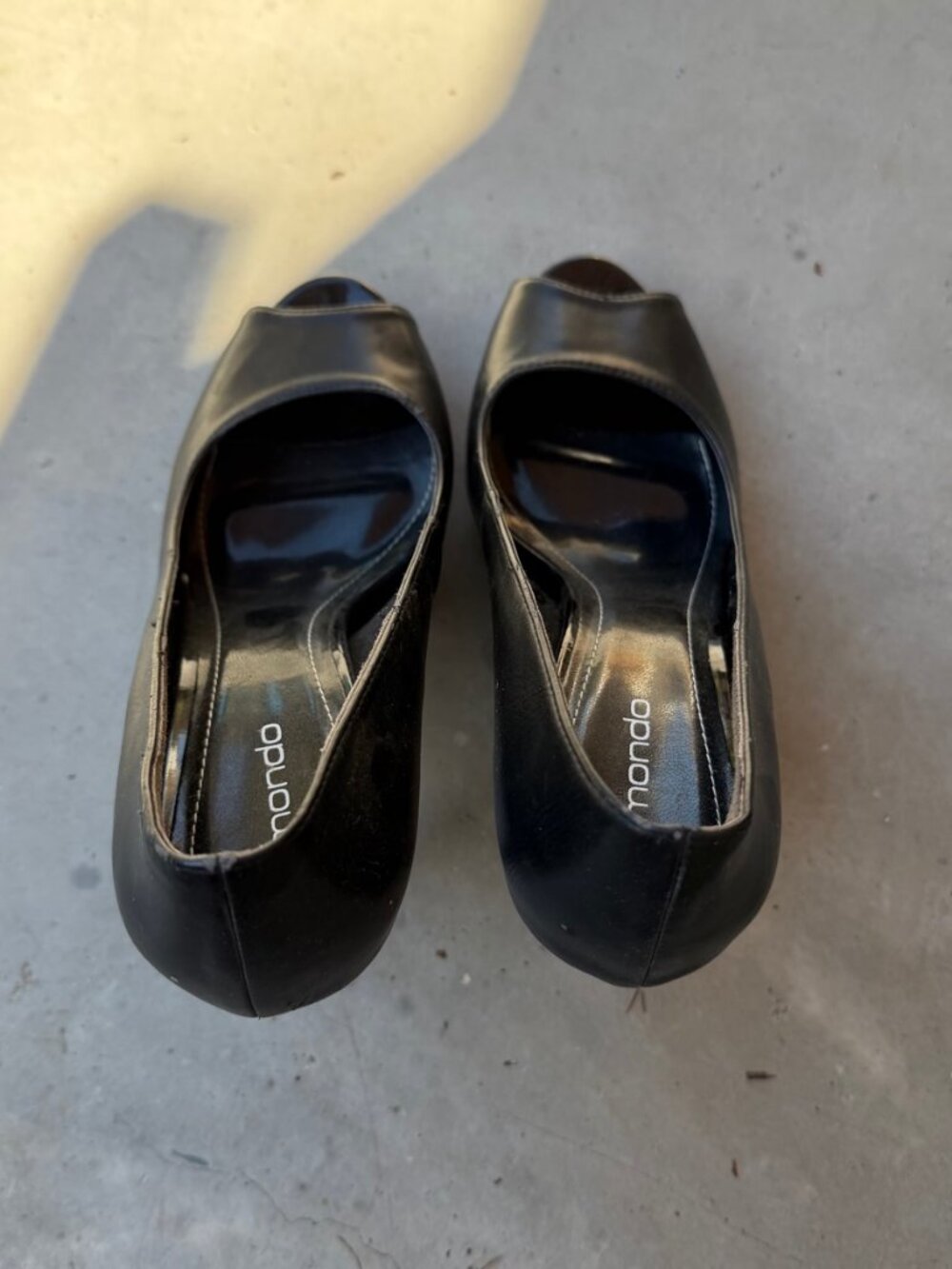 Mondo Black Peep Toe High Heels Size 7